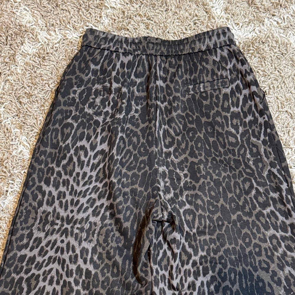 BEULAHSTYLE Leopard Print Wide Leg Pants size M/L - Picture 4 of 13